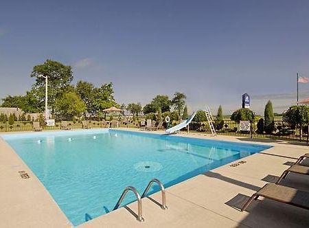 Milan Garden Inn Thorold Удобства фото