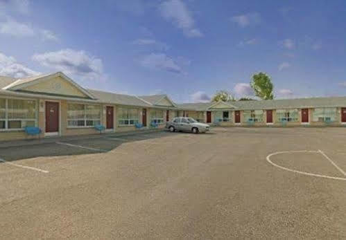 Milan Garden Inn Thorold Экстерьер фото
